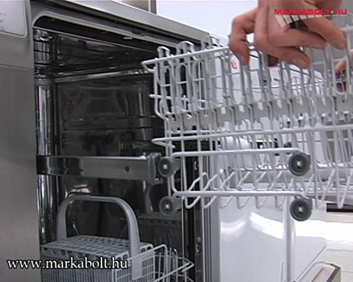N&eacute;zd meg a Electrolux ESF 63020 X vide&oacute;j&aacute;t