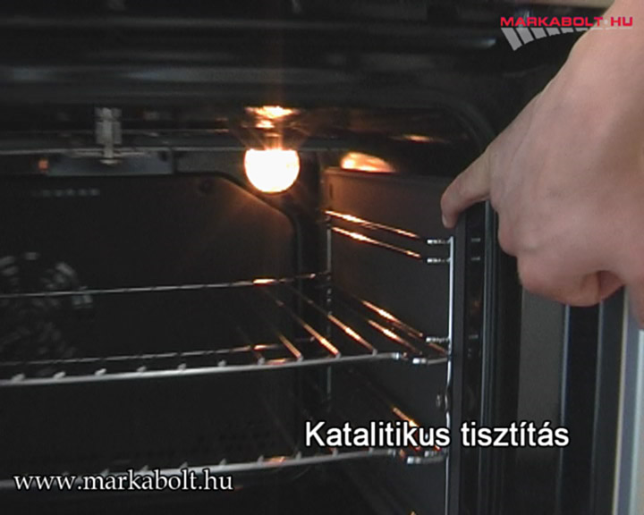 N&eacute;zd meg a Zanussi ZBQ 865 X vide&oacute;j&aacute;t