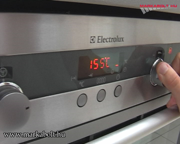 N&eacute;zd meg a Electrolux EOB 65100 X vide&oacute;j&aacute;t