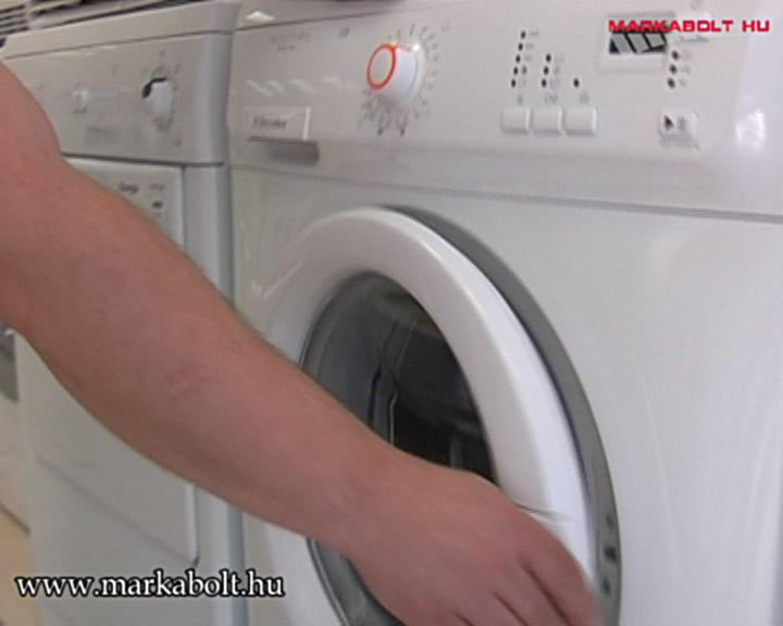N&eacute;zd meg a Electrolux EWF 10240 W vide&oacute;j&aacute;t