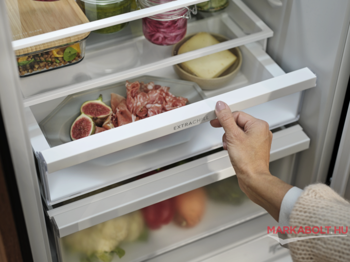 Electrolux ENA7CE19S beépíthető hűtőgép 3 év garancia