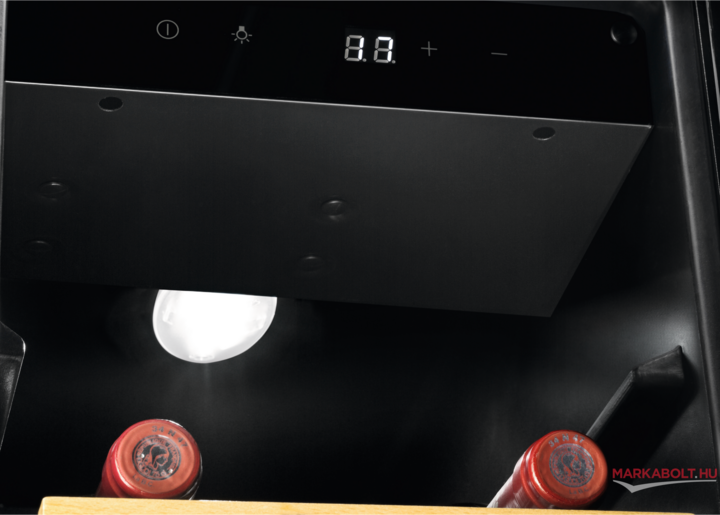 Electrolux EWS4020B5B borhűtő 3 év garancia