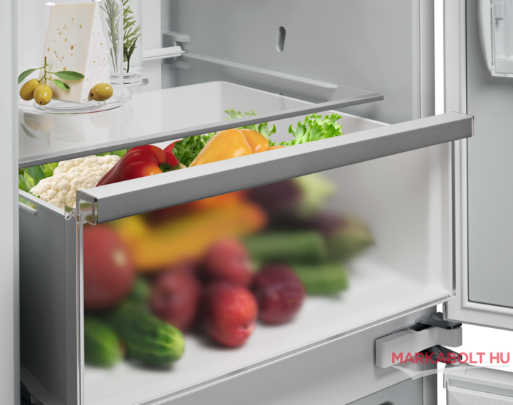 AEG TC7CS182ES beépíthető hűtőgép 3 év garancia